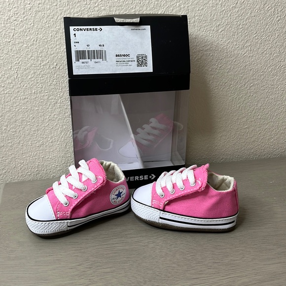 Converse Chuck Taylor All Star Cribster
Canvas Crib Shoe - Picture 2 of 9